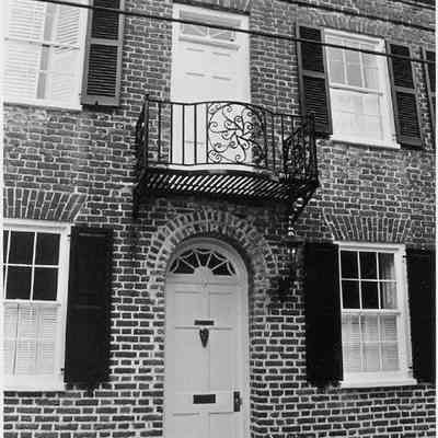 8 Lamboll Street (Drennis Whitney Tenement)