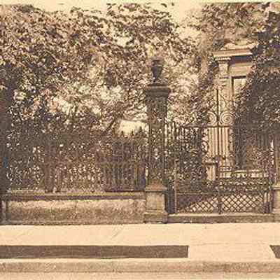 Gate, 101 St. Philip Street (Samuel G. Stoney House)