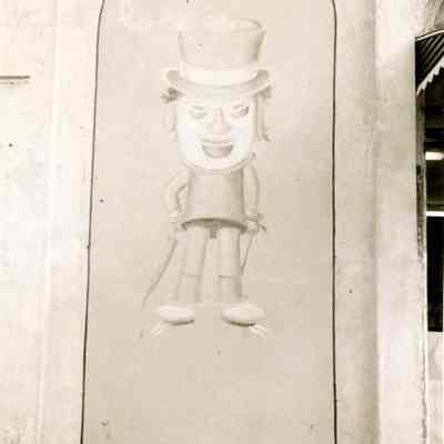 The Hat Man (47 Broad Street)