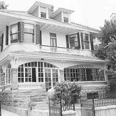 50 South Battery (Charles Drake House)