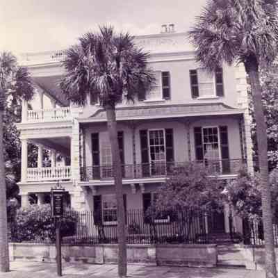 Edmonston-Alston House (21 East Battery)