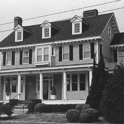 182 Tradd Street (Dingle House)