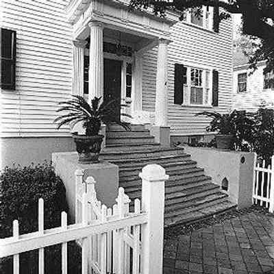 89 Smith Street (Bennett-Jones House)