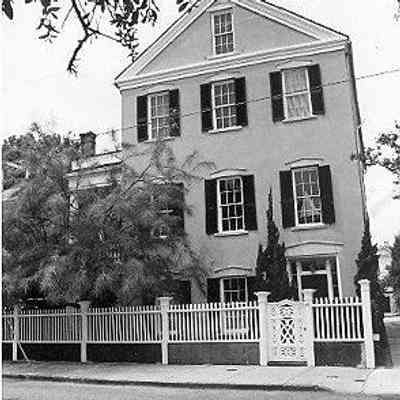 48 South Battery (James MacBeth House)