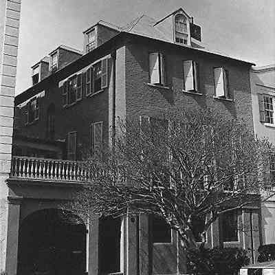 89 East Bay Street (Deas-Tunno House)