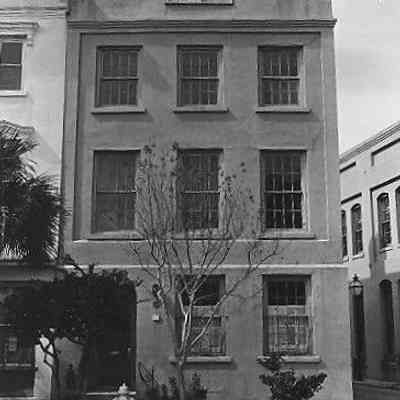 107 East Bay Street (John Blake Building)