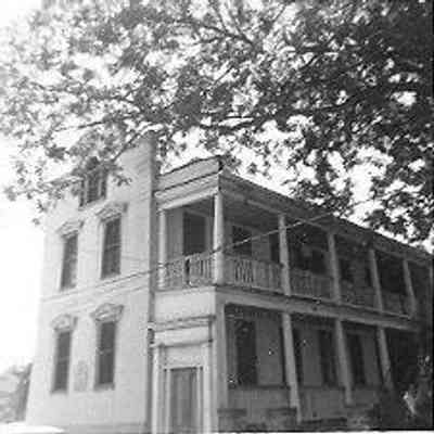 9 George Street (Robert Roulain House) (f/k/a 5 George Street)