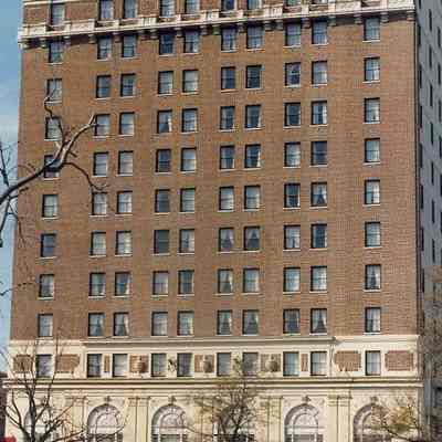 387 King Street (Francis Marion Hotel)