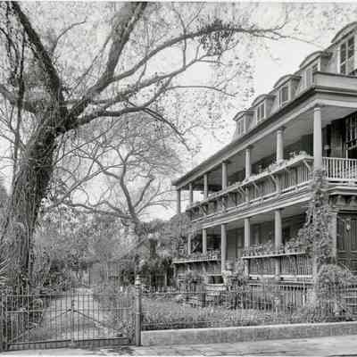 35 Legare Street