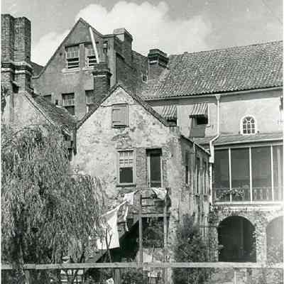 Rear view of 99-100 East Bay Street