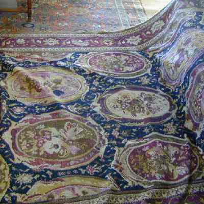 Rug