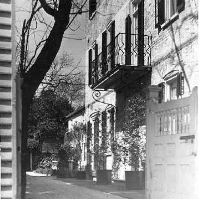 35 Church Street (Young-Johnson House)