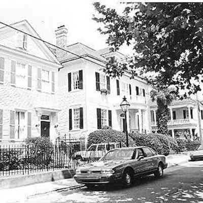 33 King Street (John Ficken Tenement)