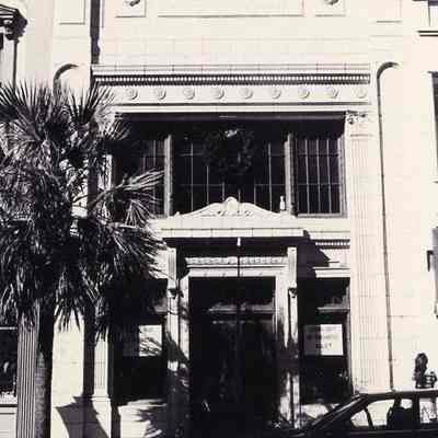 Carolina Savings Bank Building (293 King Street)