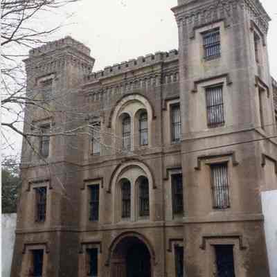 Old City Jail (21 Magazine Street)