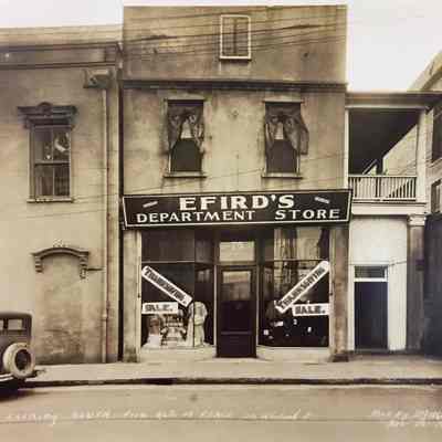 Efird's Department Store (75 Wentworth Street)
