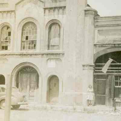 Old Slave Mart Museum (6 Chalmers) and German Fire Insurance Company (8 Chalmers)