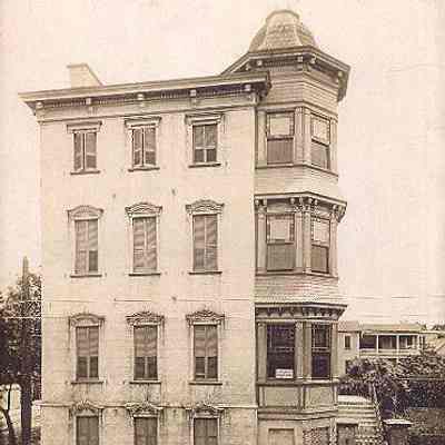 104 Rutledge Avenue (Thomas Bannister Seabrook House)