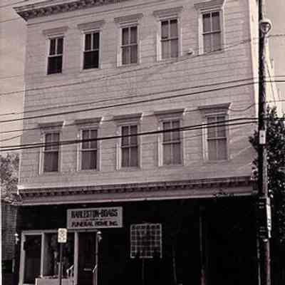 121 Calhoun Street (Harleston-Boags Funeral Home)