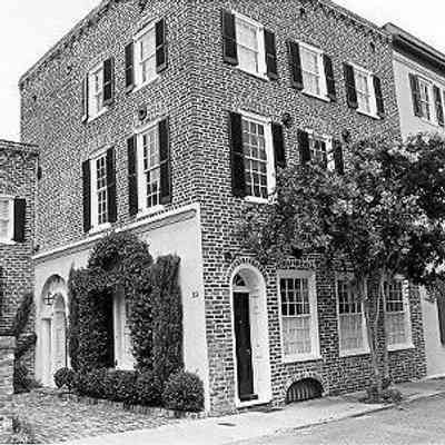 28 Tradd Street (Dr. Peter Joseph More House)