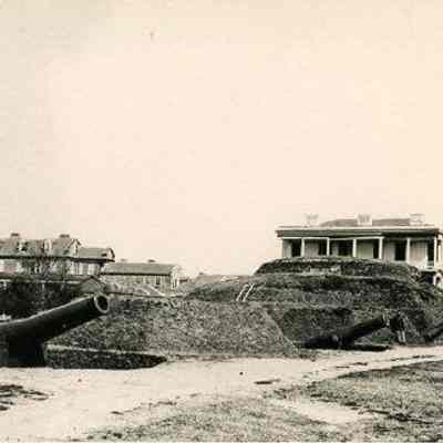 Earthwork Defense in White Point Gardens