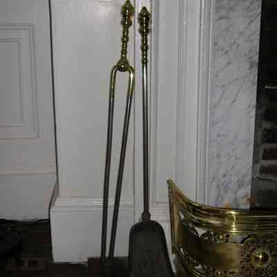 Shovel, Fireplace