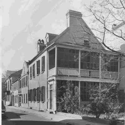 2 St. Michael's Alley (Isaac Holmes Tenement)