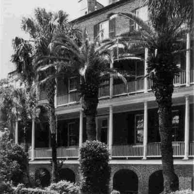 Piazzas, 14 Legare Street (Simmons-Edwards House)