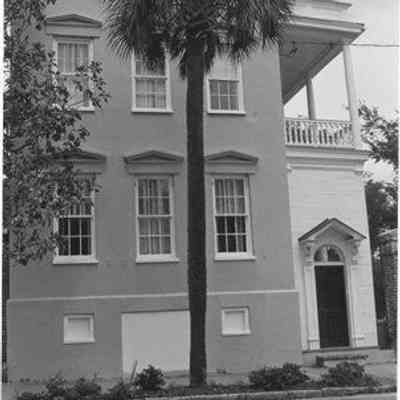 80 Alexander Street (Gadsden-Dewees House)