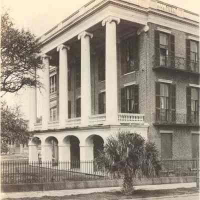 9 East Battery (Robert William Roper House)
