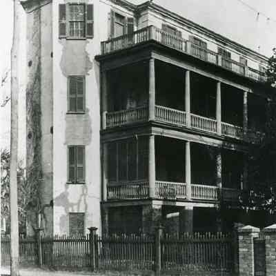 89 Warren Street (Benjamin Faneuil Dunkin House)
