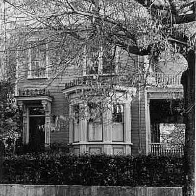 35 Charlotte Street (Schachte House)