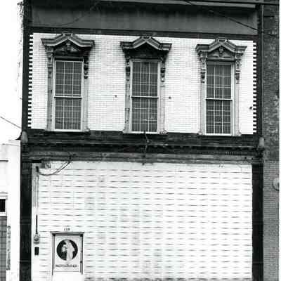 139 South Market Street (McKinlay Building)