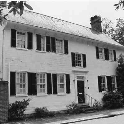 7 Gibbes Street
