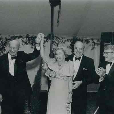 Richard "Dick" Jenrette, Frances Edmunds, Joseph "Peter" McGee, and Mayor Joseph Riley