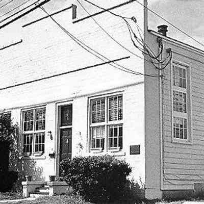 94 Queen Street (United States Electric Illuminating Co.)