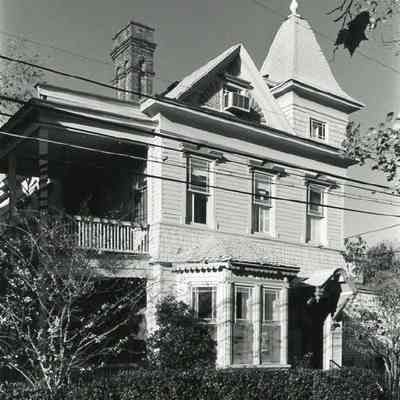 35 Coming Street (College of Charleston Sorority House)