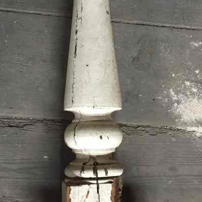 Newel Post