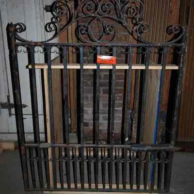 Gate