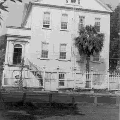 69 Barre Street (Gov. Thomas Bennett House)