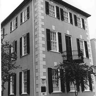 71 Church Street (Col. Robert Brewton House)