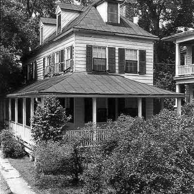 24 Montagu Street (Bruckner-Cobia House)