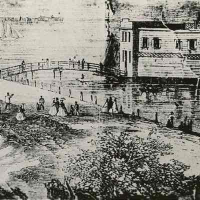 Bathing House at White Point Gardens