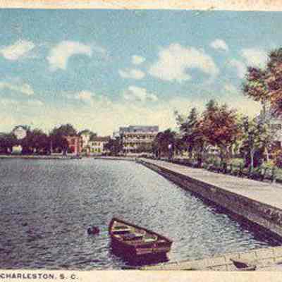 Colonial Lake