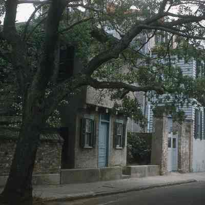 4 and 4½ Legare Street