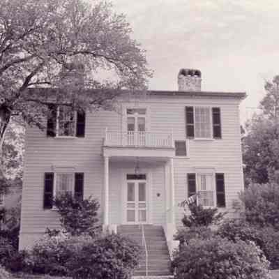 169 Wentworth Street (Corbett-Irving House)