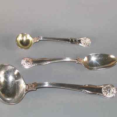 Ladle, Serving