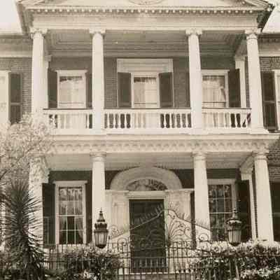 Pringle House / Miles Brewton House (27 King Street)
