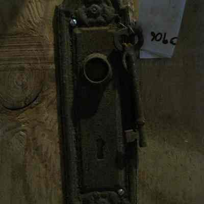 Door Knob Plate and Key