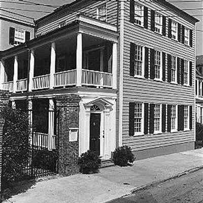 126 Tradd Street (Dr. Peter Fayssoux House)